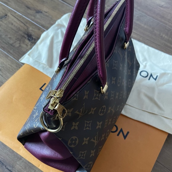 LOUIS VUITTON-AUTHENTIC Large Signature Logo Canvas Fuchsia Handbag - Picture 9 of 16